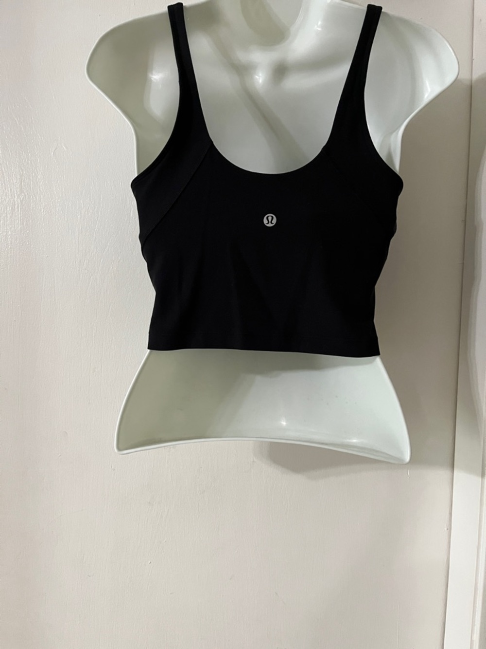 lululemon black cropped scoop tank - Picture 2 of 6